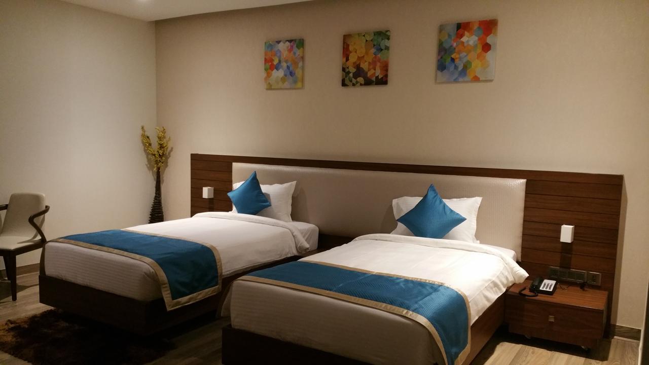 M Crown Hotel Shillong Exterior photo